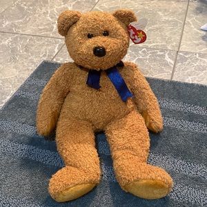 🐻 NWT! Fuzz Beanie Buddy 🐻